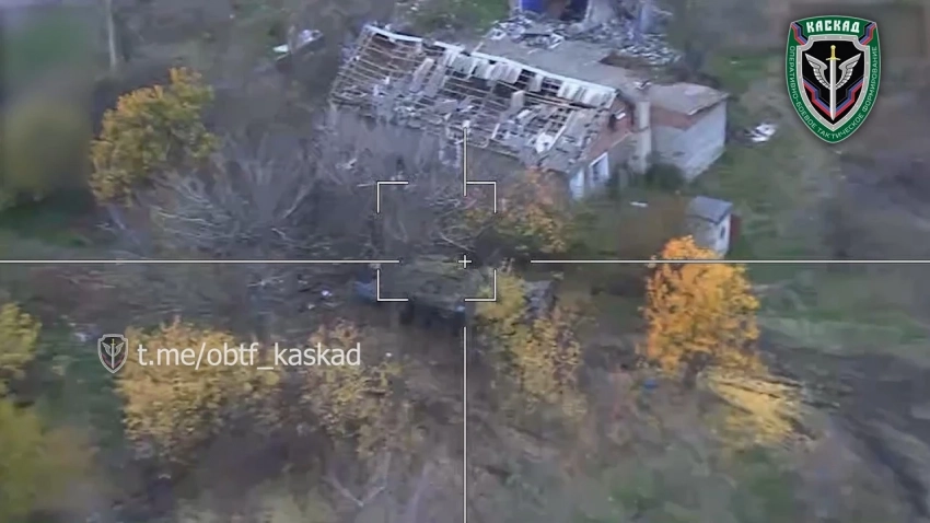 «Дрон-камикадзе» «Ланцет» ОБТФ ДНР поразил БМП-2 ВСУ