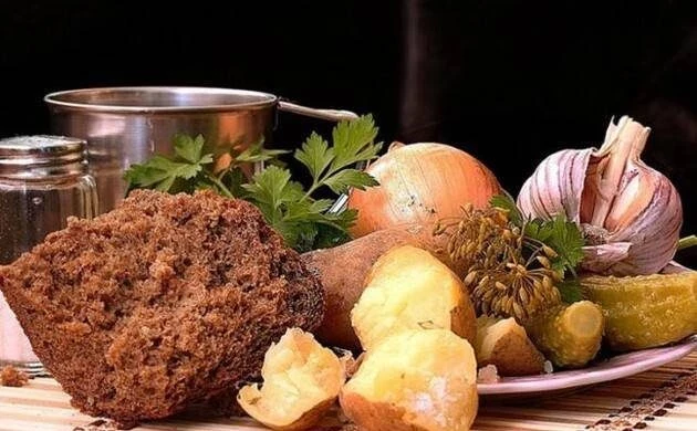 Великий Понедельник является Началом Страстной недели, и в этот день установлен церковью самый строгий пост
