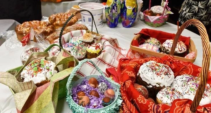 Когда освящать на Пасху? Освящают ли куличи и яйца в храме в Страстную субботу, 15 апреля 2023, правила праздничных служб в церкви