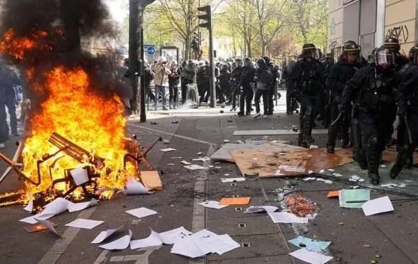 Франция сегодня, последние новости 12 апреля: массовые протесты, в каких городах проходят. Свежие новости Франции сейчас, 12.04.2023