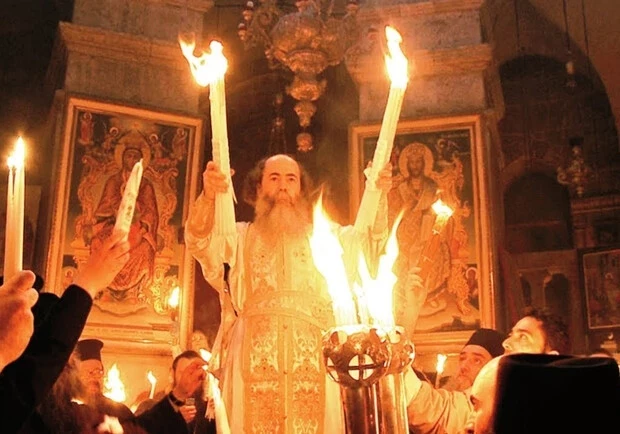 Где и во сколько смотреть прямую трансляцию схождения Благодатного огня в Иерусалиме 15 апреля 2023 года