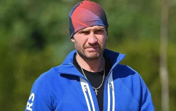 Роман Костомаров сегодня, 20 апреля 2023: Навка раскрыла состояние фигуриста последние новости о состоянии здоровья Костомарова 20.04.2023