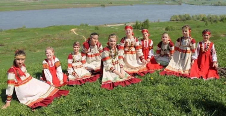 Лучшие поздравления с Красной горкой (Антипасхой) в стихах