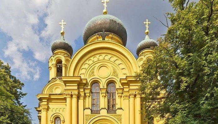 Церковный праздник 24 апреля 2023 года почитает память Антипа и Иакова Железноборовского, и двоих мучеников