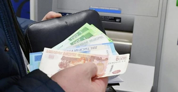 Выплаты по уходу за инвалидом повысят до 15 тысяч рублей в месяц и проиндексируют: кому в РФ положены пособия и как их получить в 2023 году