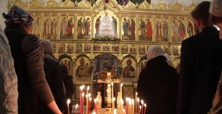 Что несут в церковь и на кладбище на Радоницу, что нельзя делать в этот день