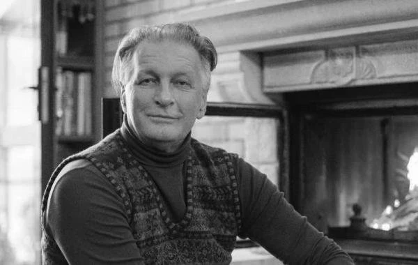 Умер актер и телеведущий Сергей Колесников: причина смерти, что случилось, от чего скончался Сергей Колесников, биография