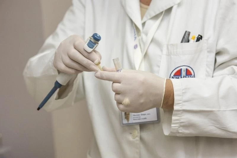 Врач Смирнова назвала способы снять отек ног в домашних условиях