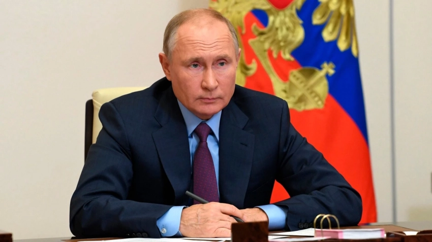 Путин выразил соболезнования экс-президенту Туркмении в связи со смертью его матери
