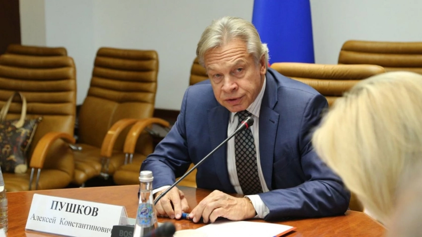 Пушков высмеял главу МИД Германии: «Поехала в Пекин, чтобы привезти китайцам клятвы верности США»