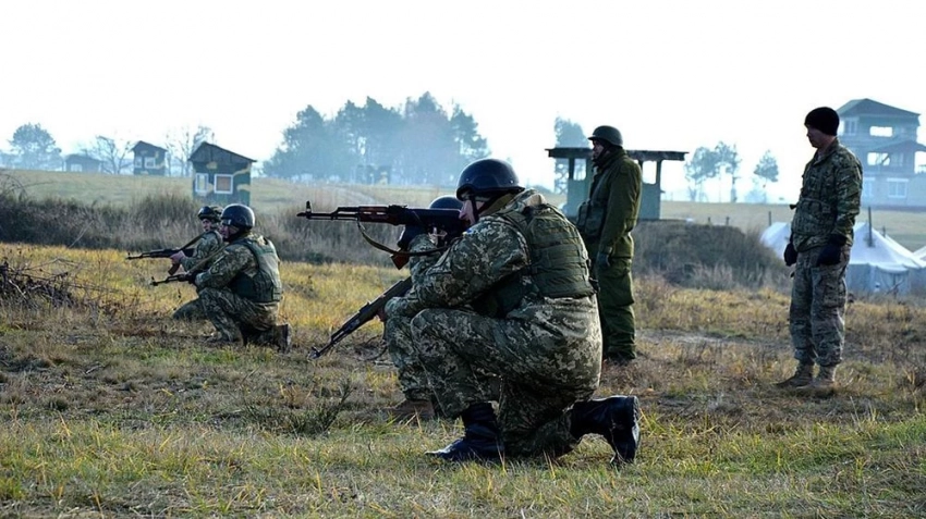 Полковник Клупов: западные страны вынудят Киев начать обещанное наступление к осени