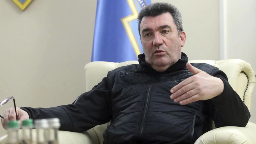 Данилов: ВСУ начнут наступление только после получения оружия от Запада