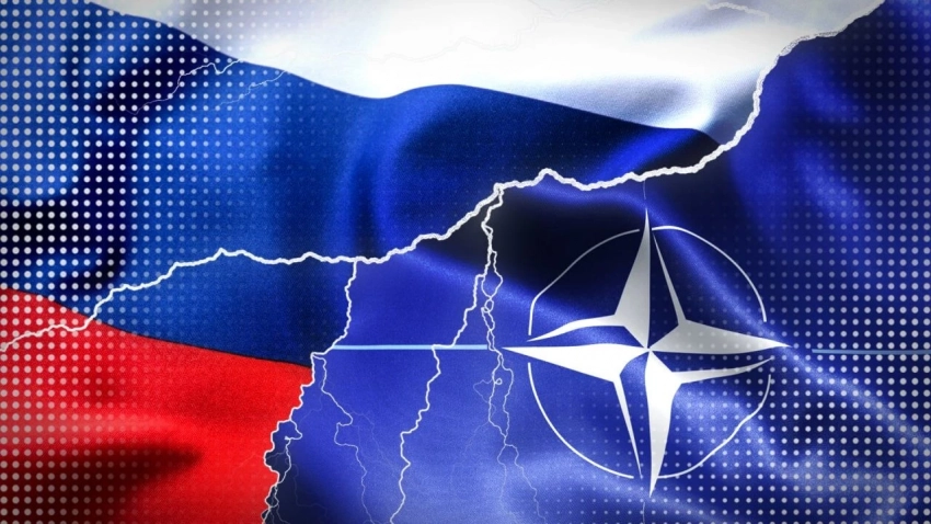 Дандыкин: Россия готовится дать отпор НАТО, изучая слабые точки врага