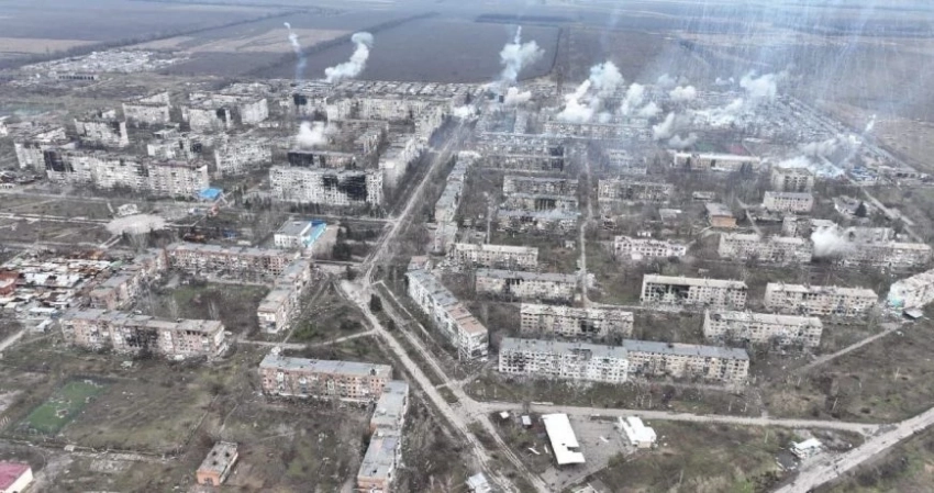 Что известно о ситуации в Артемовске на данный момент, какие части остаются под контролем Вооруженных сил Украины