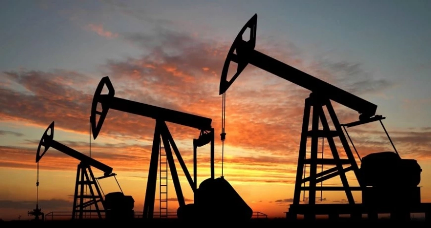 Неясность по ситуации с мировой экономикой приостановила рост цен на нефть