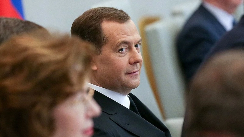 Медведев: стоимость нефти и газа для энергопотребляющих стран продолжит расти