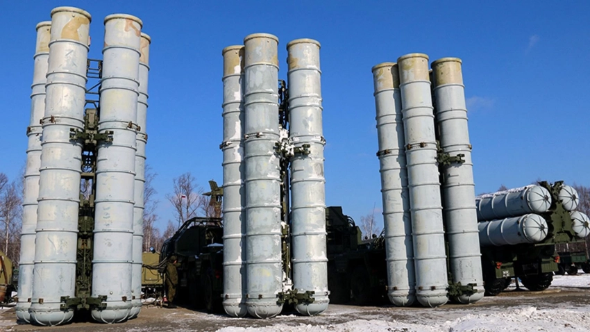 Видео уничтожения украинского ЗРК С-300 с камеры дрона-камикадзе «Ланцет» появилось в Сети