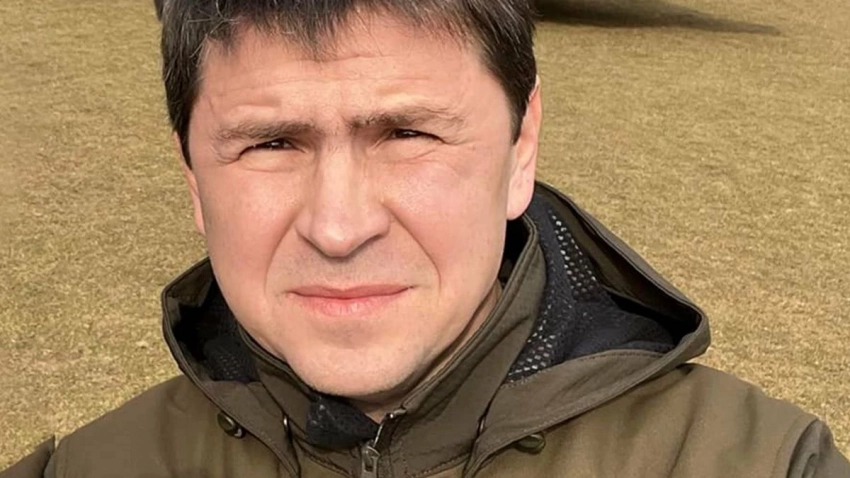 Брутер: Китай не прислушается к призывам Подоляка дистанцироваться от России