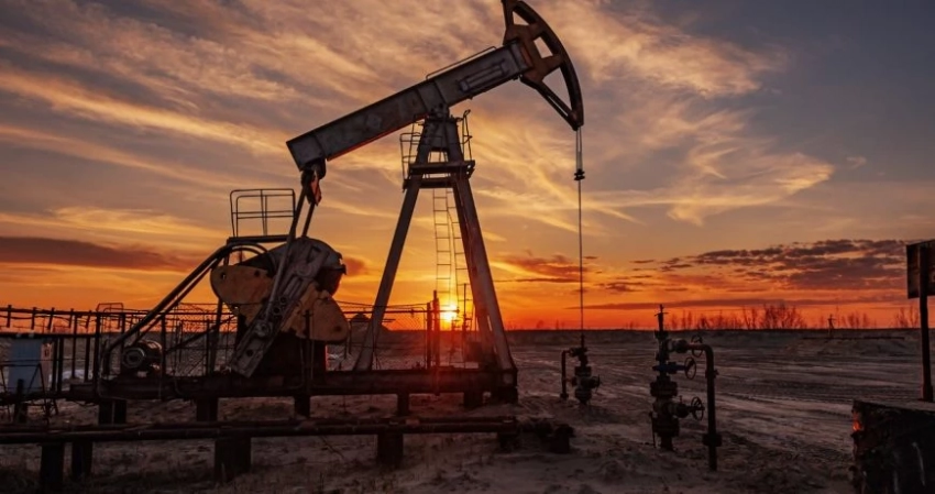 Производство нефти в России по итогам 2023 года падет на 3,7%, заявил Александр Новак