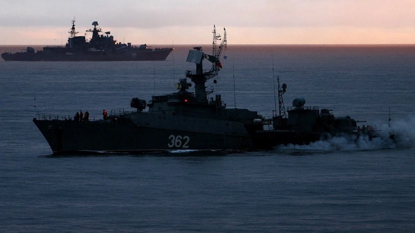 Боевые корабли ТОФ провели противолодочное учение в Японском море