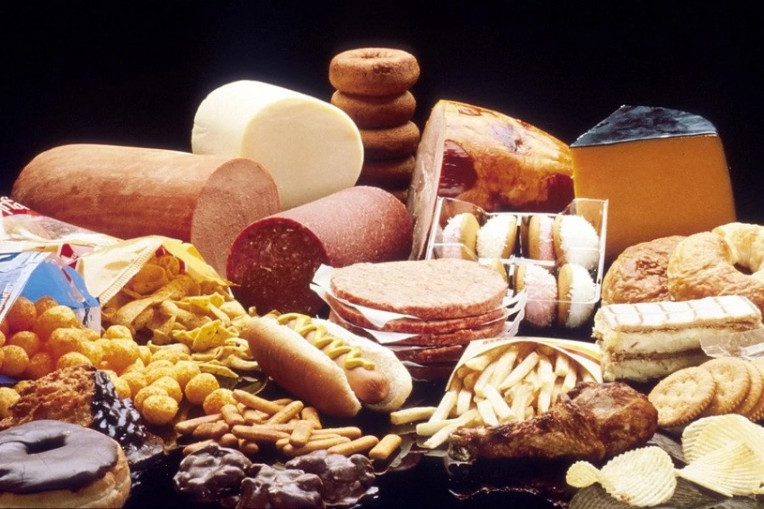 Яд, способный вызывать рак: назван самый опасный продукт в холодильнике