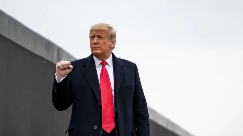 CNN: Трамп призвал суд объявить неправомерным разбирательство по факту насилия