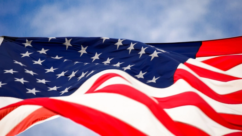 США отменят требование о вакцинации от коронавируса для въезда в страну с 12 мая