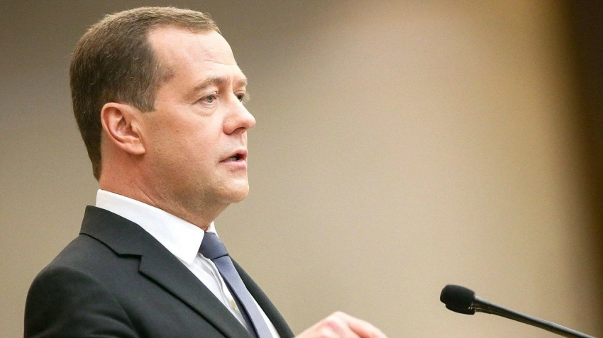 Медведев жестко ответил Боррелю после слов о недопустимости эскалации из-за атаки на Кремль