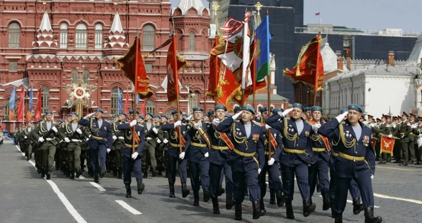 В каких российских регионах отменили парады на 9 мая 2023 года, как там будут праздновать