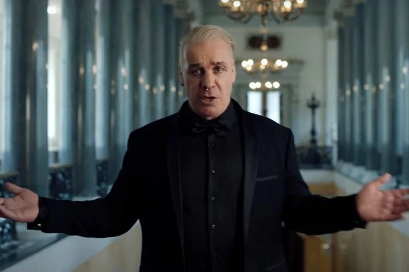 В какой громкий секс-скандал угодил лидер группы Rammstein Тилль Линдеманн