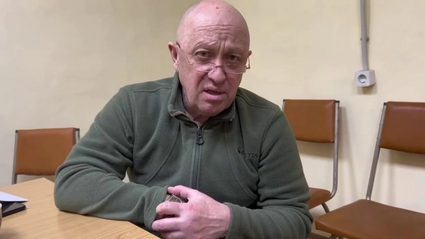 «Жириновский камень на камне не оставлял, а Слуцкий все это кастрировал»: Пригожин высказался о создании нейросети в честь экс-лидера ЛДПР