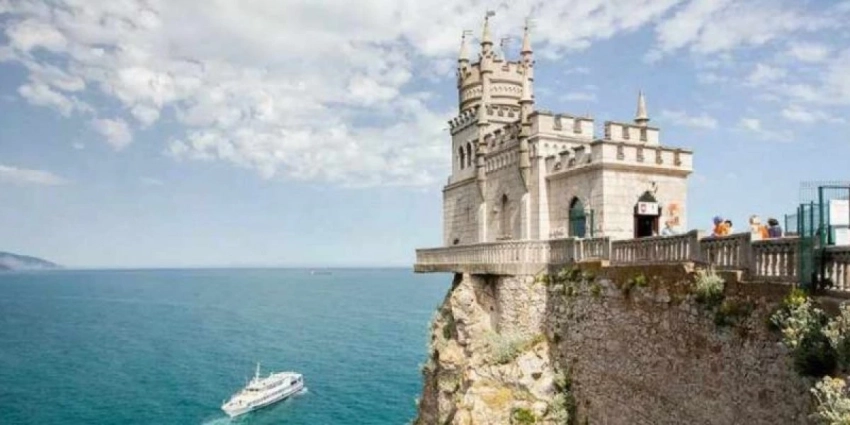 Обстановка в Крыму на сегодняшний день: опасно ли ехать в июне-июле 2023 года, могут ли закрыть Крымский мост – последние новости 19.06.23