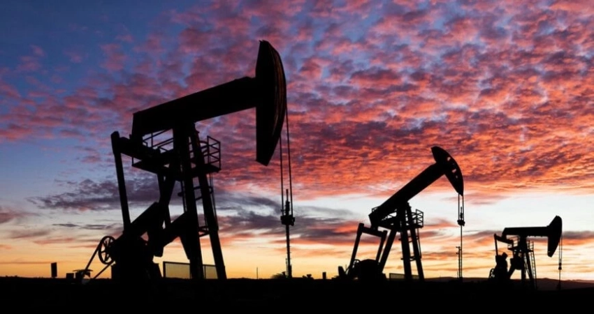 Рост цен на нефть 30 июня: сильный спрос и сокращение запасов противопоставлены опасениям о повышении процентных ставок