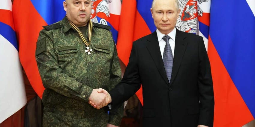 Победа Пригожина: Суровикин новый министр обороны, Шойгу ушел в отставку
