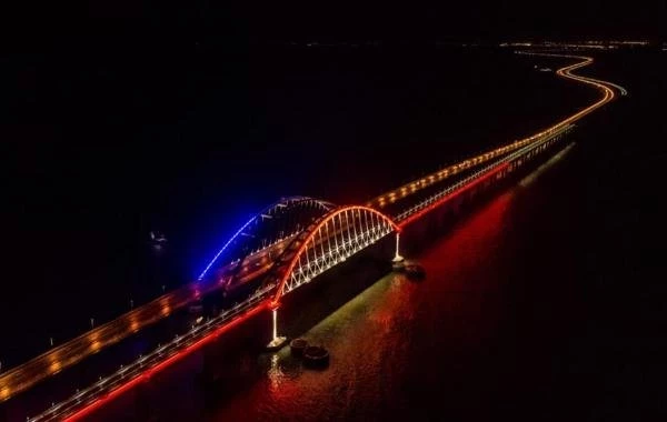 ВСУ пытались атаковать Крымский мост тремя морскими беспилотниками 
