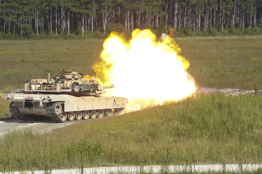 Глава украинской разведки Буданов признал, что танки Abrams «долго не проживут»