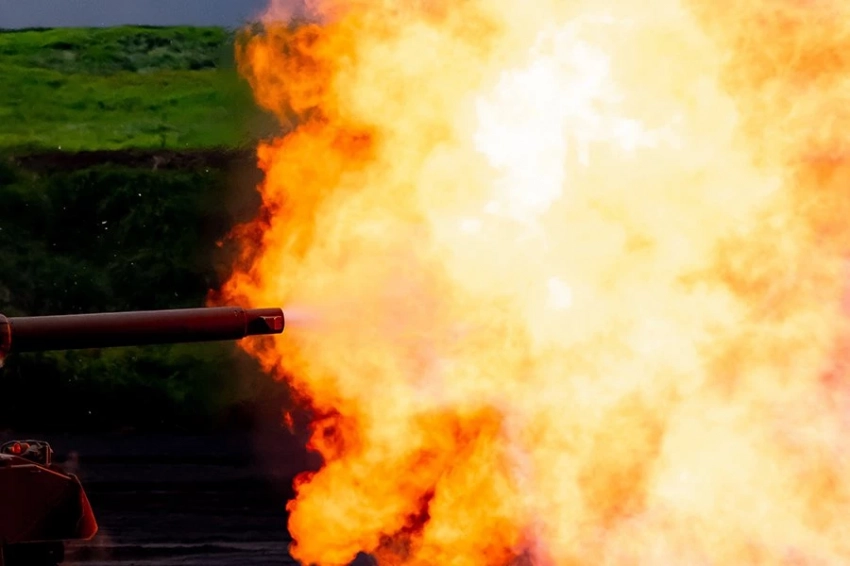 Украинский танк обстрелял село в Брянской области