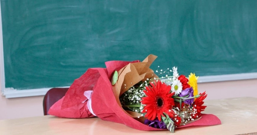 Когда россияне будут праздновать День учителя в 2023 году