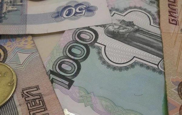 Госдума приняла закон об увеличении МРОТ в 2024 году до 19 242 рублей 