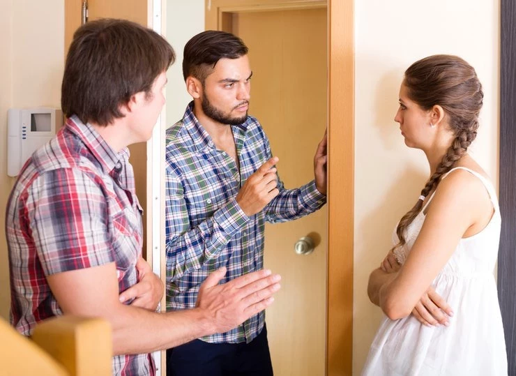 Какие 6 бытовых привычек, из-за которых соседи считают вас нищебродом