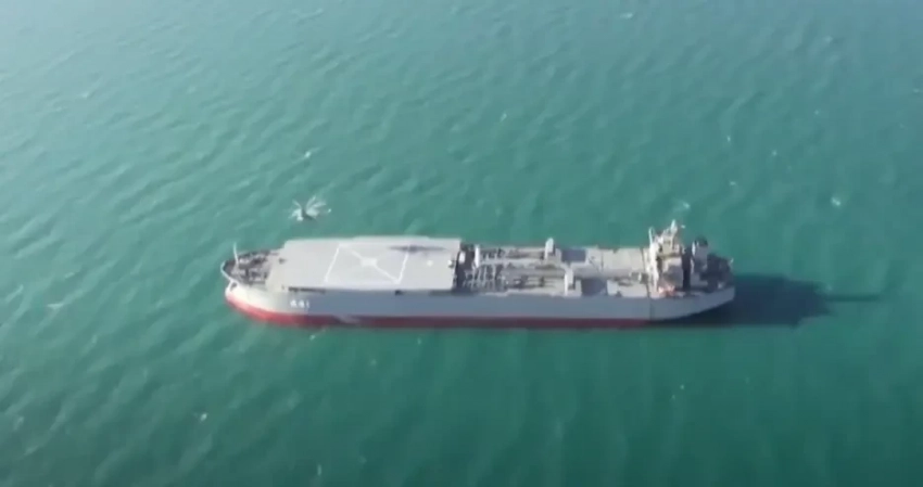 Из нефтяного танкера в носитель беспилотников: Иран готовится к морским испытаниям нового «дрононосца»