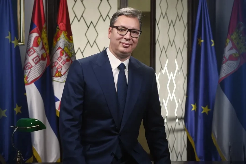 «Добирался дольше, чем Черчилль до Ялты»: Вучич записал обращение к сербскому народу на Красной площади в Москве