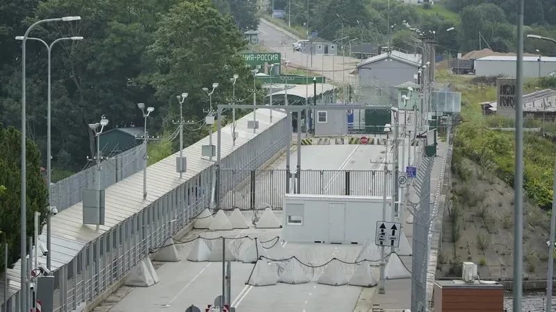 Новые металлические ворота вряд ли остановят российские танки на пути к Нарве