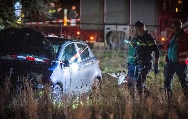 В Нидерландах автомобиль врезался в толпу во время светового шоу
