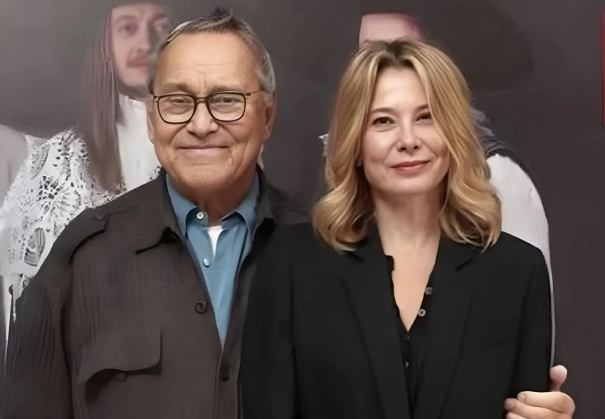 Юлия Высоцкая с мужем Андреем Кончаловским посетили премьеру спектакля "Три мушкетёра"