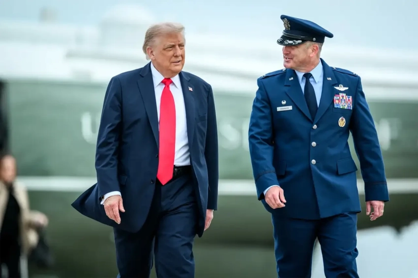 Трамп: НАТО должно помочь нам сделать Гренландию частью США