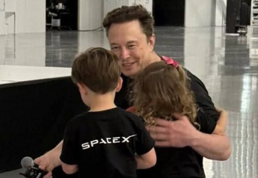 Илон Маск назвал своих двоих детей в честь персонажа из "Властелина колец" и компьютерной игры