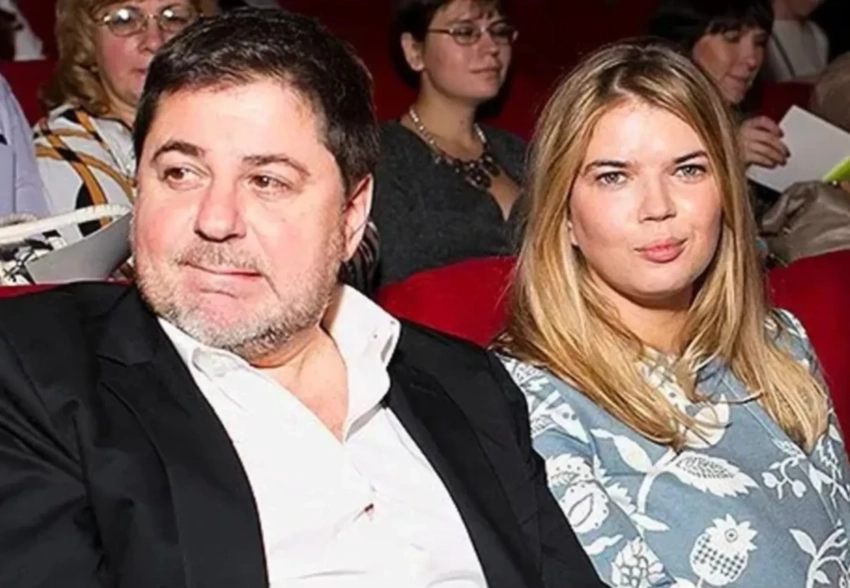 "Несколько лет не видел сына и дочь". Бывшая жена Александра Цекало увезла их детей в Латвию и тайно вышла там замуж