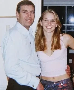 Брат короля Великобритании Эндрю задержан по делу миллиардера-педофила Эпштейна