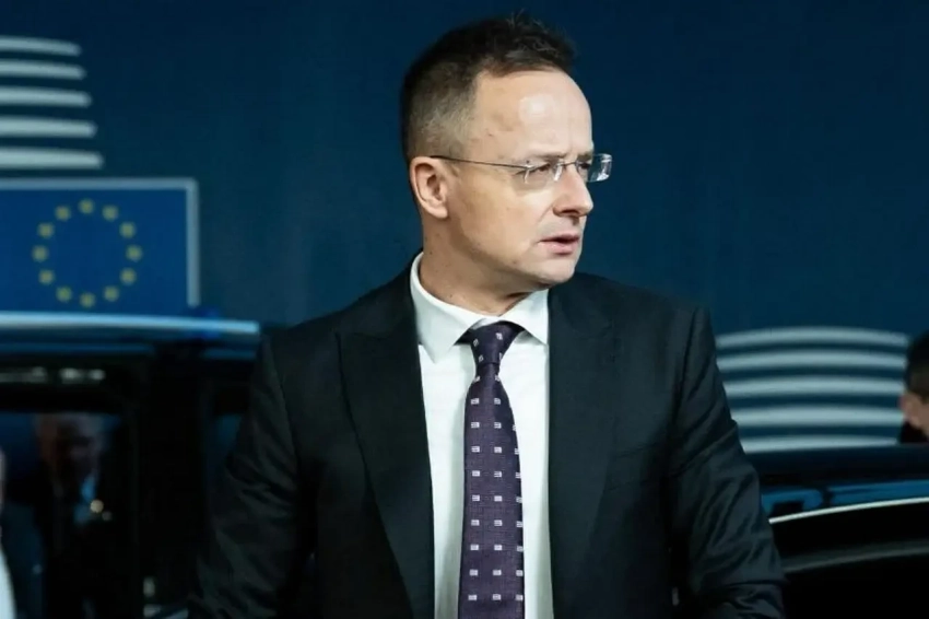 ЕС не может ввести санкции против России и выдать кредит Киеву из-за Венгрии